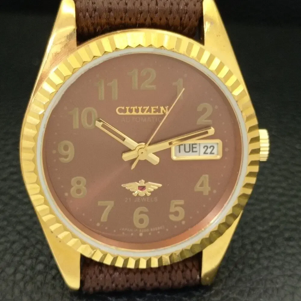 Vintage 1990 Citizen Automatic Mens Gold Watch W/daydate & Brown accents